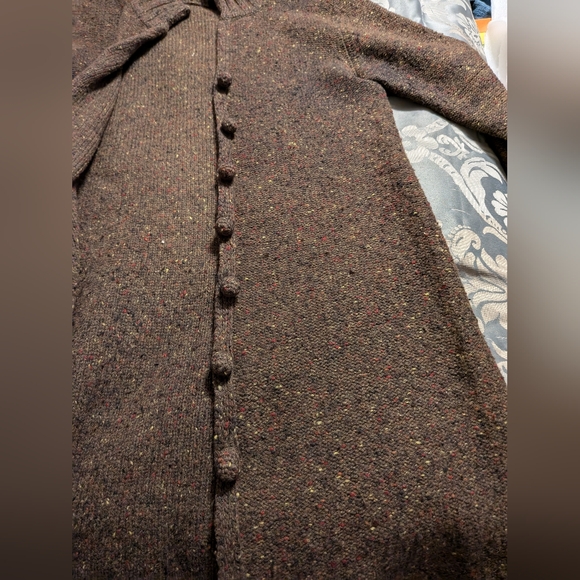 DONATED. Ivory women's size small soft wool sweater cardigan - Picture 7 of 16